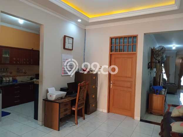 Rumah Luas Asri 4 KT Siap Huni di Jatibening Bekasi Rumah Luas Asri 4 KT Siap Huni di Jatibening Bekasi