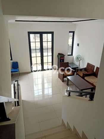 Dijual Hunian Rumah Nyaman 4 Kamar di Pondok Kelapa, Jakarta Timur Dijual Hunian Rumah Nyaman 4 Kamar di Pondok Kelapa, Jakarta Timur