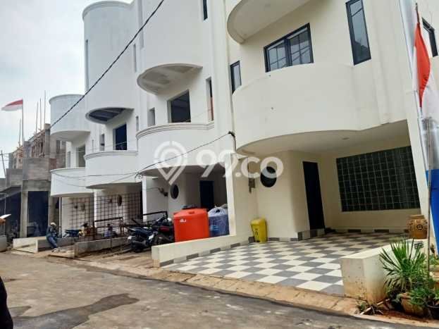 Dijual Hunian Rumah Nyaman 4 Kamar di Pondok Kelapa, Jakarta Timur Dijual Hunian Rumah Nyaman 4 Kamar di Pondok Kelapa, Jakarta Timur