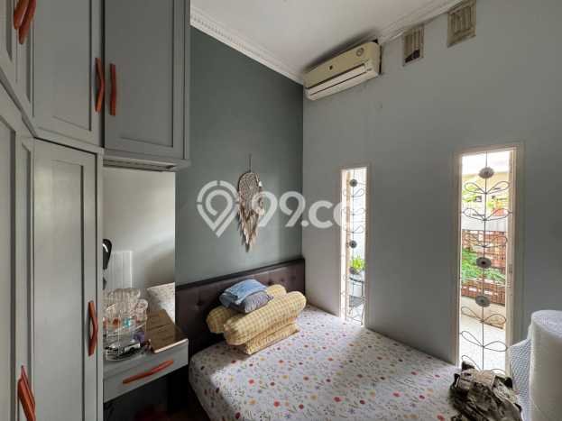 Rumah Luas Asri 4 KT Siap Huni di Pondok Bambu Jakarta Timur Rumah Luas Asri 4 KT Siap Huni di Pondok Bambu Jakarta Timur
