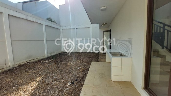 Dijual Rumah Mewah Megah Dengan View Eksklusif di Summarecon Bandung, Bandung Dijual Rumah Mewah Megah Dengan View Eksklusif di Summarecon Bandung, Bandung