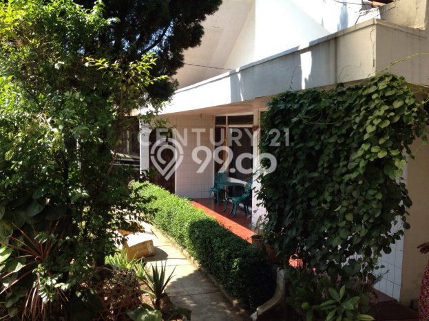 For Sale! Luxury House LT 286m2 Desain Modern di Cibeunying For Sale! Luxury House LT 286m2 Desain Modern di Cibeunying