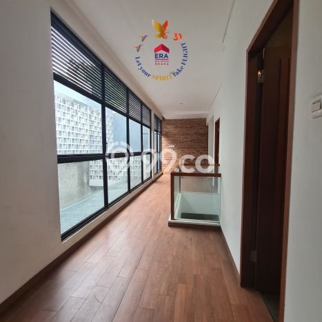 Rumah Elit LB 250m2 Siap Pakai Desain Elegan di Lebak Bulus, Jakarta Selatan Rumah Elit LB 250m2 Siap Pakai Desain Elegan di Lebak Bulus, Jakarta Selatan