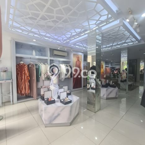 Unit Komersial Dijual di Kebayoran Baru Jakarta Selatan 261m2 Unit Komersial Dijual di Kebayoran Baru Jakarta Selatan 261m2