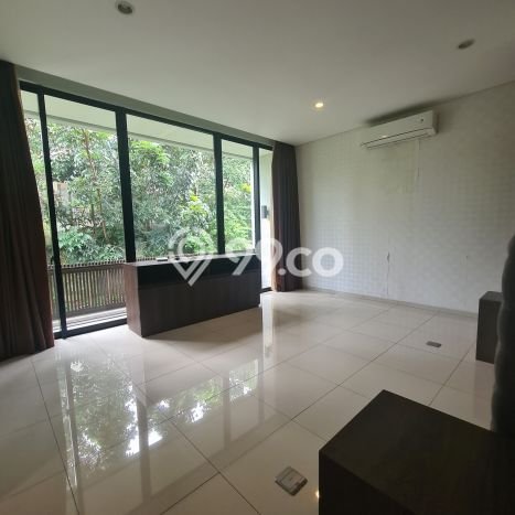 Rumah Elit Modern Tanpa Renovasi di Lebak Bulus Jakarta Selatan Rumah Elit Modern Tanpa Renovasi di Lebak Bulus Jakarta Selatan