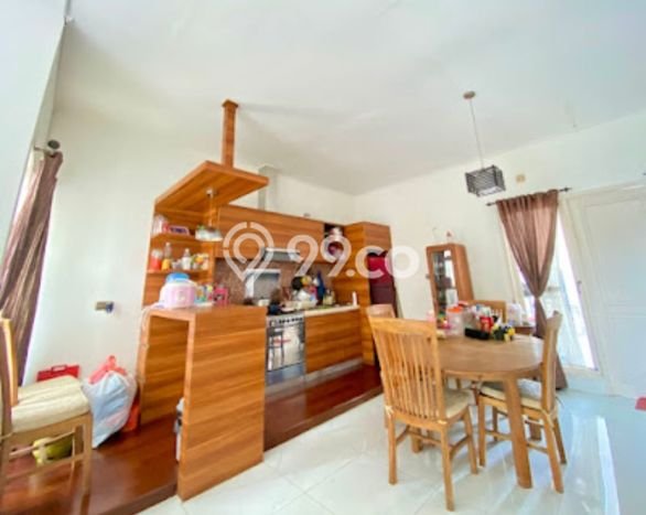 Rumah Asri di Ciputat Timur, Tangerang Selatan, LT 200m² LB 159m² Rumah Asri di Ciputat Timur, Tangerang Selatan, LT 200m² LB 159m²