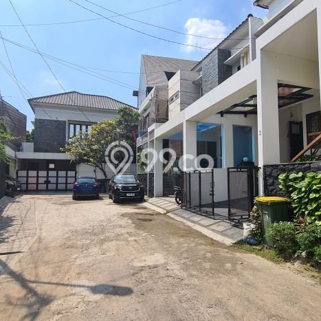 Ready to Use! Premium House LT 162m2 Desain Elegan di Antasari Ready to Use! Premium House LT 162m2 Desain Elegan di Antasari