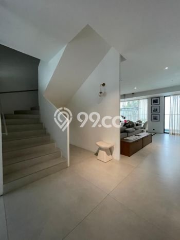 Rumah Elit Modern Siap Huni di Pondok Indah Jakarta Selatan Rumah Elit Modern Siap Huni di Pondok Indah Jakarta Selatan