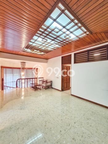 Jual Rumah Luas Elegan Dengan View Cantik di Pondok Indah, Jakarta Selatan Jual Rumah Luas Elegan Dengan View Cantik di Pondok Indah, Jakarta Selatan