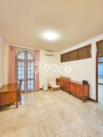 Jual Rumah Luas Elegan Dengan View Cantik di Pondok Indah, Jakarta Selatan Jual Rumah Luas Elegan Dengan View Cantik di Pondok Indah, Jakarta Selatan