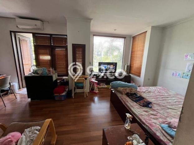 Dijual Rumah Luas Elegan Dengan View Eksklusif di Lebak Bulus, Jakarta Selatan Dijual Rumah Luas Elegan Dengan View Eksklusif di Lebak Bulus, Jakarta Selatan