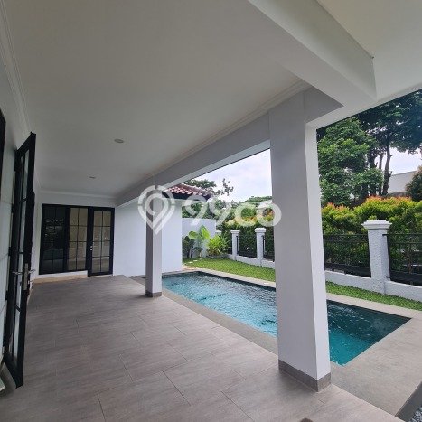 For Sale! Luxury House LT 446m2 Desain Elegan di Lebak Bulus For Sale! Luxury House LT 446m2 Desain Elegan di Lebak Bulus