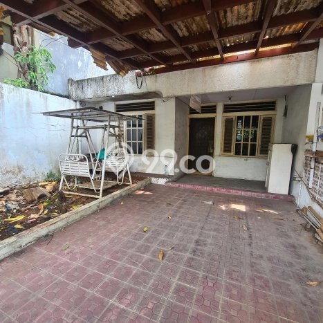 Rumah Premium di Jakarta Selatan Strategis Kondisi Baik Rumah Premium di Jakarta Selatan Strategis Kondisi Baik