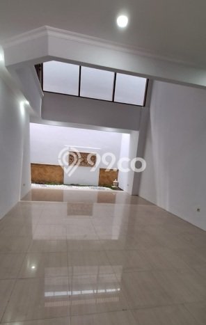 Dijual Rumah Luas Megah Dengan View Eksklusif di Pondok Indah, Jakarta Selatan Dijual Rumah Luas Megah Dengan View Eksklusif di Pondok Indah, Jakarta Selatan