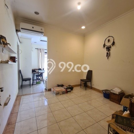 Rumah Modern 3 KT di Cirendeu Jakarta Selatan Semi Furnished Rumah Modern 3 KT di Cirendeu Jakarta Selatan Semi Furnished