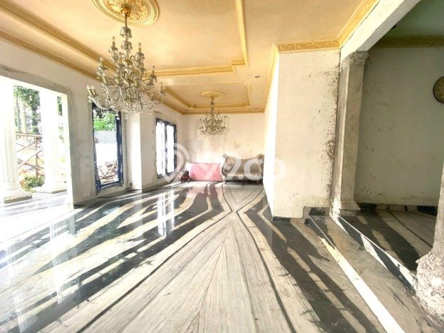 Rumah 5 KT 6 KM Lokasi Strategis di Pondok Indah, Jakarta Selatan Rumah 5 KT 6 KM Lokasi Strategis di Pondok Indah, Jakarta Selatan