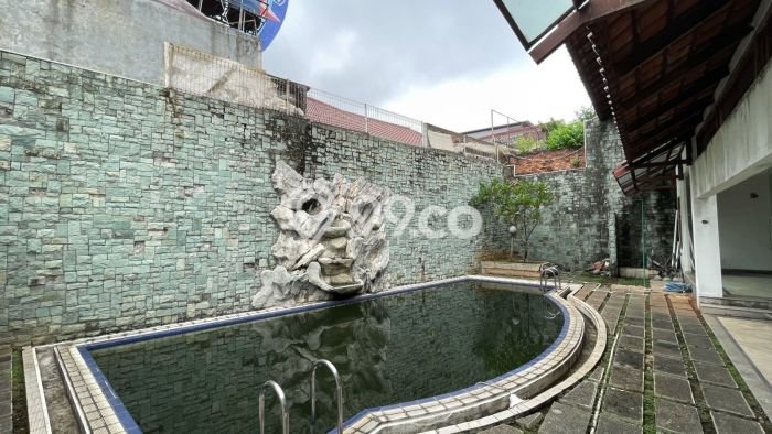 Rumah Luxury Modern Tanpa Renovasi di Pondok Indah Jakarta Selatan Rumah Luxury Modern Tanpa Renovasi di Pondok Indah Jakarta Selatan