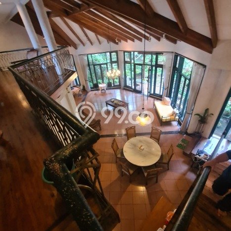 Hunian Elit LB 293m2 Siap Pakai Desain Elegan di Lebak Bulus, Jakarta Selatan Hunian Elit LB 293m2 Siap Pakai Desain Elegan di Lebak Bulus, Jakarta Selatan