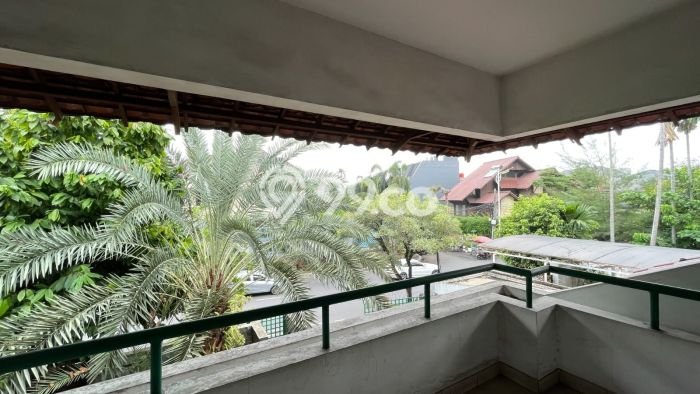 Rumah Luxury Modern Tanpa Renovasi di Pondok Indah Jakarta Selatan Rumah Luxury Modern Tanpa Renovasi di Pondok Indah Jakarta Selatan
