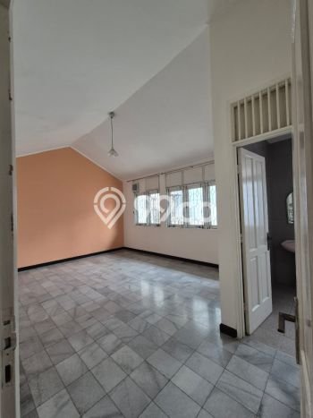 Rumah Luxury Modern Tanpa Renovasi di Lebak Bulus Jakarta Selatan Rumah Luxury Modern Tanpa Renovasi di Lebak Bulus Jakarta Selatan
