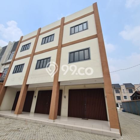 Ruko Bagus Dijual LB 81m2 Lokasi Strategis Jakarta Selatan Area Cocok untuk Berbisnis Ruko Bagus Dijual LB 81m2 Lokasi Strategis Jakarta Selatan Area Cocok untuk Berbisnis