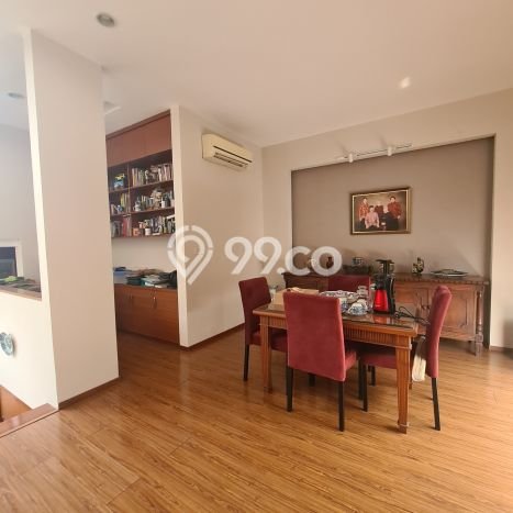 For Sale! Premium House LT 300m2 Desain Elegan di Lebak Bulus For Sale! Premium House LT 300m2 Desain Elegan di Lebak Bulus