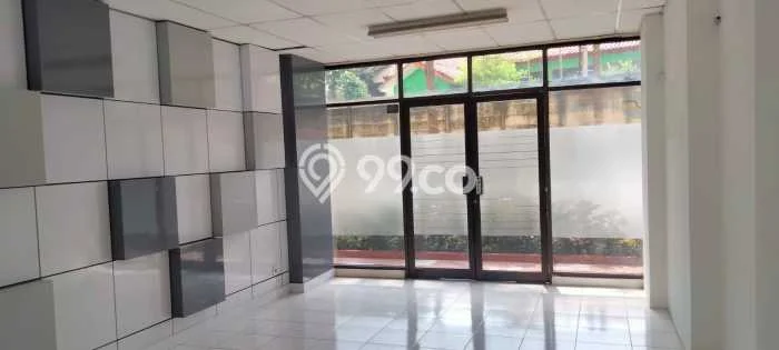 Ruko untuk Disewa di Pusat Jakarta Selatan Luas Bangunan 160m2 Ruko untuk Disewa di Pusat Jakarta Selatan Luas Bangunan 160m2