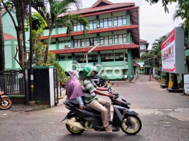 Rumah Modern 14 Kamar LT 229m2 di Gandul Rumah Modern 14 Kamar LT 229m2 di Gandul