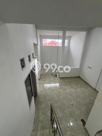 Rumah Strategis Modern Lb 190m2 di Beji, Depok Rumah Strategis Modern Lb 190m2 di Beji, Depok