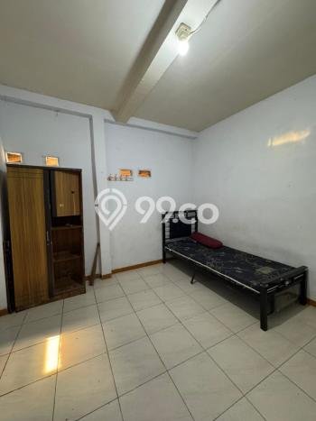 Kost Dijual di Ragunan dengan 10 KT dan Luas 220m2 Kost Dijual di Ragunan dengan 10 KT dan Luas 220m2