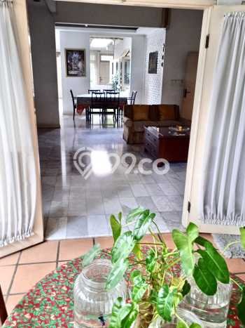 For Sale Rumah Mewah Exclusive di Kebayoran Baru, Jakarta Selatan For Sale Rumah Mewah Exclusive di Kebayoran Baru, Jakarta Selatan