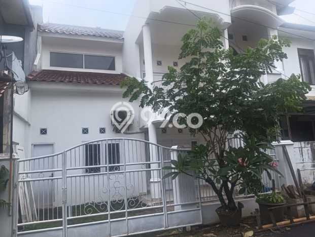 Rumah Strategis Modern Lb 190m2 di Beji, Depok Rumah Strategis Modern Lb 190m2 di Beji, Depok