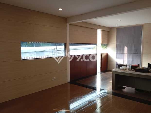 Hunian Modern Disewakan 7 Kamar di Kebayoran Baru Boleh Nego Hunian Modern Disewakan 7 Kamar di Kebayoran Baru Boleh Nego