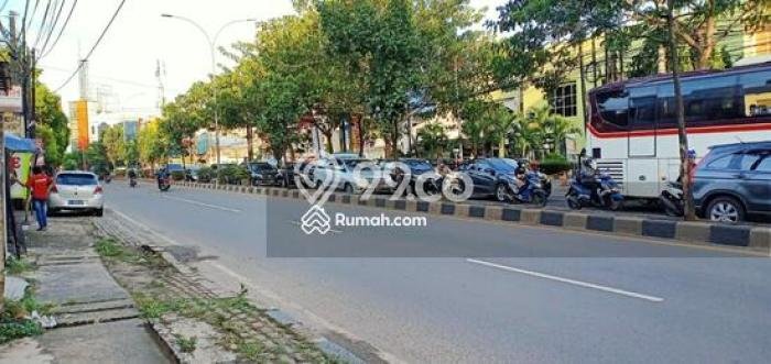Kantor Disewa di Ciputat Timur, Tangerang Selatan, LT 420m2 / LB 1100m2 Kantor Disewa di Ciputat Timur, Tangerang Selatan, LT 420m2 / LB 1100m2