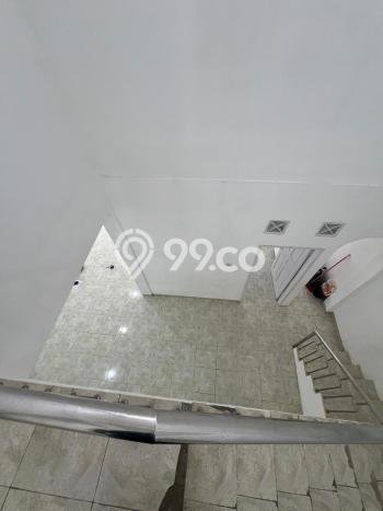Rumah Strategis Modern Lb 190m2 di Beji, Depok Rumah Strategis Modern Lb 190m2 di Beji, Depok