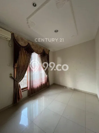 Rumah Elit LB 300m2 Siap Huni Desain Elegan di Intercon, Jakarta Barat Rumah Elit LB 300m2 Siap Huni Desain Elegan di Intercon, Jakarta Barat