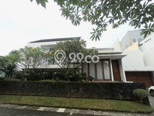 Rumah Mewah LB 600m2 Siap Huni Desain Elegan di Kemang, Jakarta Selatan Rumah Mewah LB 600m2 Siap Huni Desain Elegan di Kemang, Jakarta Selatan