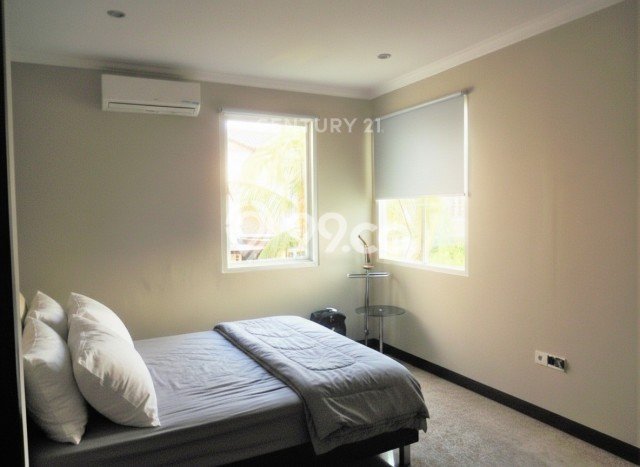 Hunian Mewah LB 400m2 Siap Huni Desain Elegan di Sektor 8 - Bintaro, Tangerang Selatan Hunian Mewah LB 400m2 Siap Huni Desain Elegan di Sektor 8 - Bintaro, Tangerang Selatan
