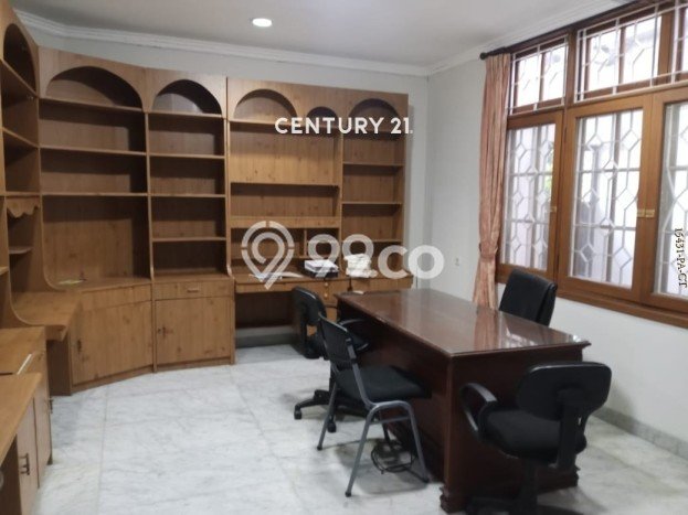 Hunian Modern dengan LT 600m2 & LB 800m2 Disewakan di Pondok Indah Hunian Modern dengan LT 600m2 & LB 800m2 Disewakan di Pondok Indah