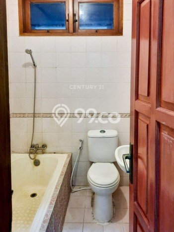 Ready to Use! Premium House LT 206m2 Desain Modern di Pondok Indah Ready to Use! Premium House LT 206m2 Desain Modern di Pondok Indah