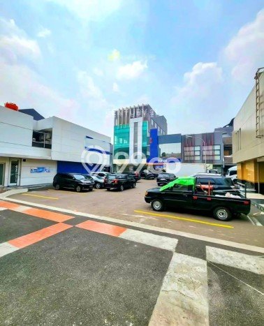 Unit Ruko Dijual di Jakarta Selatan LT 114m2 & LB 210m2 Unit Ruko Dijual di Jakarta Selatan LT 114m2 & LB 210m2