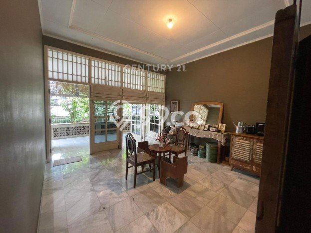Ready to Use! Premium House LT 500m2 Desain Elegan di Pondok Labu Ready to Use! Premium House LT 500m2 Desain Elegan di Pondok Labu