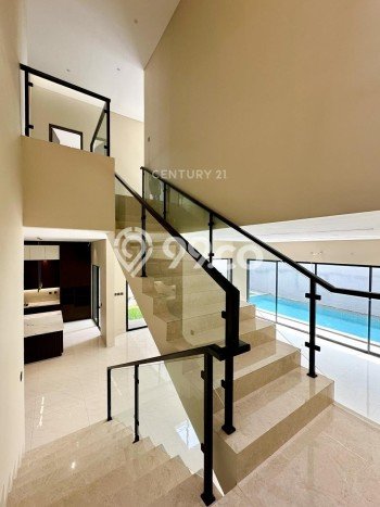 Rumah Elit LB 350m2 Siap Huni Desain Elegan di Sektor 7-Bintaro, Tangerang Selatan Rumah Elit LB 350m2 Siap Huni Desain Elegan di Sektor 7-Bintaro, Tangerang Selatan