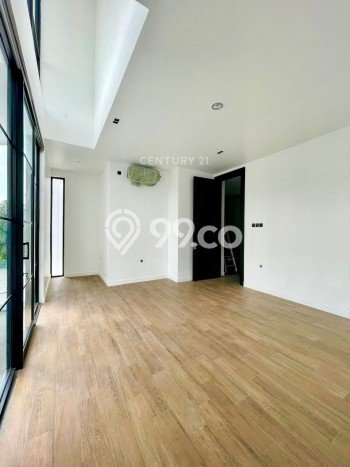 Rumah Luxury Modern Siap Huni di Sektor 9-Bintaro Tangerang Selatan Rumah Luxury Modern Siap Huni di Sektor 9-Bintaro Tangerang Selatan