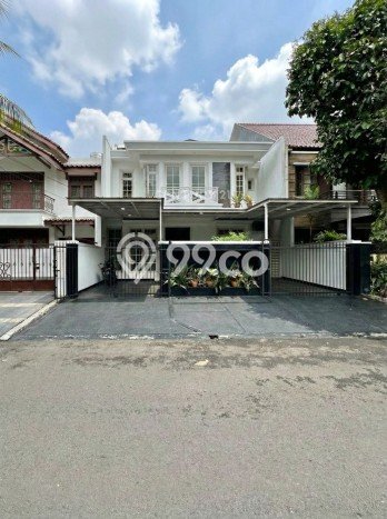 For Sale! Luxury House LT 200m2 Desain Modern di Pondok Indah For Sale! Luxury House LT 200m2 Desain Modern di Pondok Indah