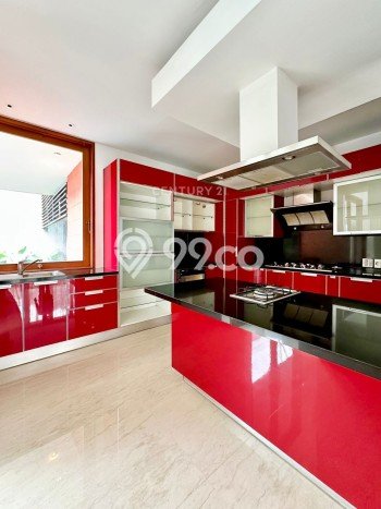 Hunian Minimalis dengan LT 560m2 & LB 643m2 Dikontrakkan di Pondok Indah Hunian Minimalis dengan LT 560m2 & LB 643m2 Dikontrakkan di Pondok Indah