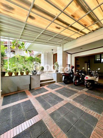 Hunian Super Elit dengan Akses Paling Strategis di Pondok Indah, Jakarta Selatan Hunian Super Elit dengan Akses Paling Strategis di Pondok Indah, Jakarta Selatan