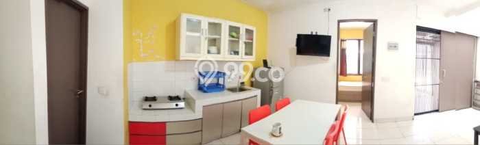 Rumah Luas Asri 5 KT Siap Pakai di BSD City Tangerang Rumah Luas Asri 5 KT Siap Pakai di BSD City Tangerang