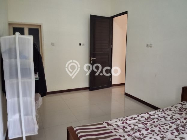 Rumah Asri area BSD, Tangerang, LT 281m² LB 120m² Rumah Asri area BSD, Tangerang, LT 281m² LB 120m²