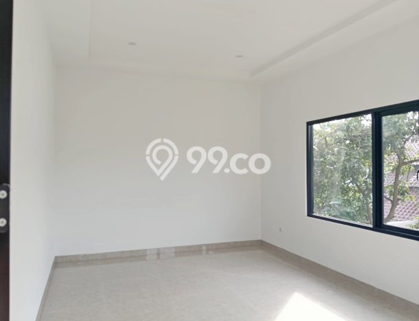 Ready to Use! Premium House LT 218m2 Desain Elegan di BSD City Ready to Use! Premium House LT 218m2 Desain Elegan di BSD City